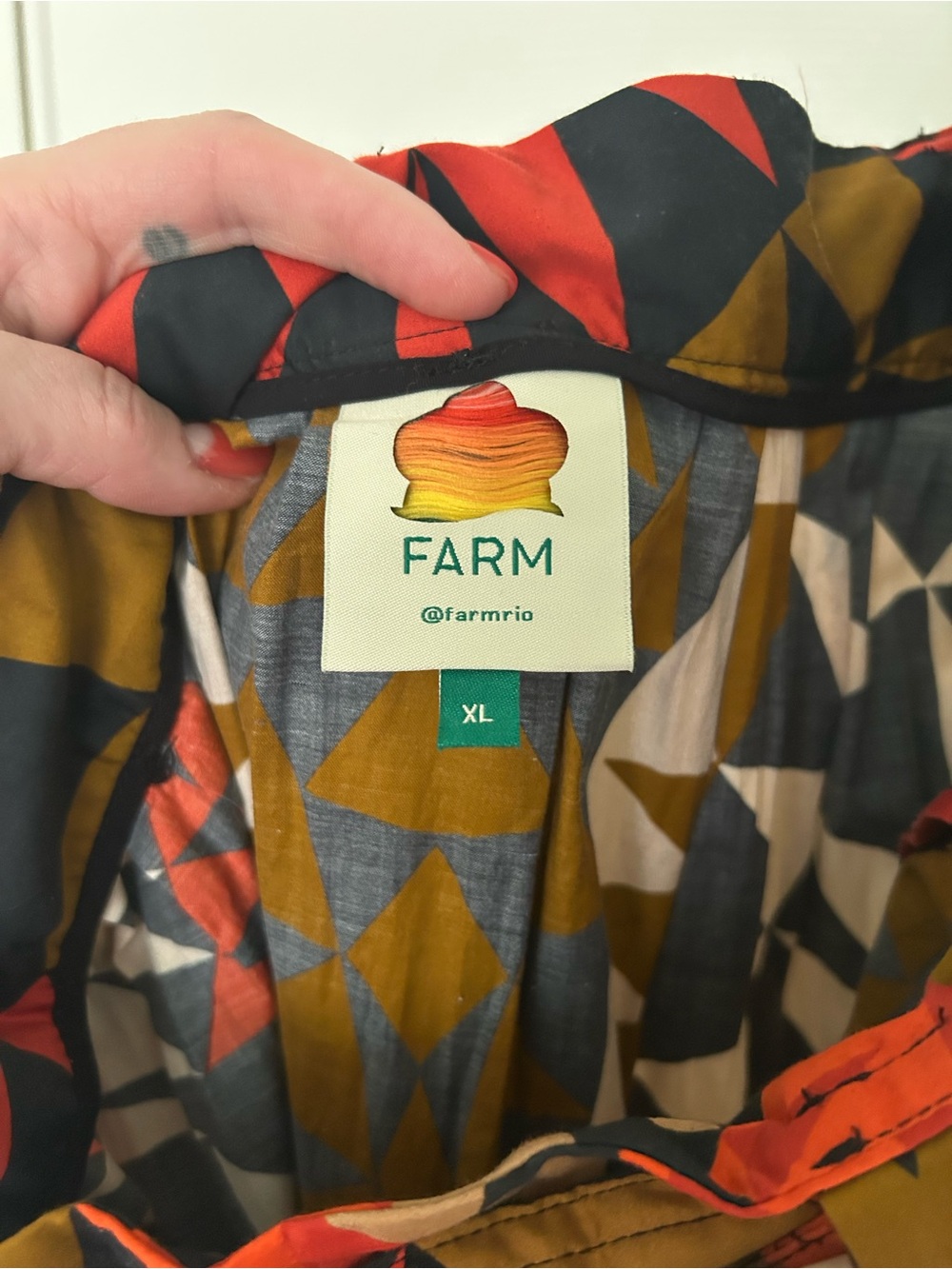 FARM Rio: Heart Deco Print, Geometric Midi Skirt in Black, Red & Tan, size xl - Picture 3 of 4